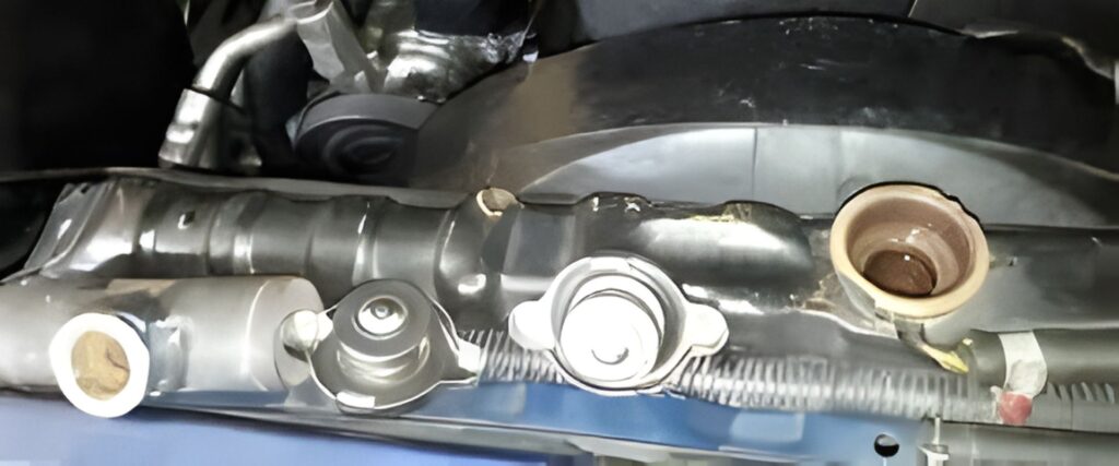 L200 Outdoor 4D56 Sumindo agua? Seu Cabeçote pode estar em RISCO! 18 L200 Outdoor (2007-2012) - tampa radiador - Mecânica Off Road