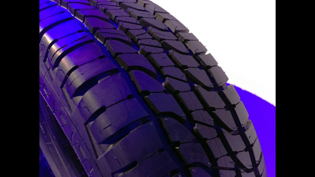 na onda dos utilitarios michelin lanca pneu ltx force para uso misto